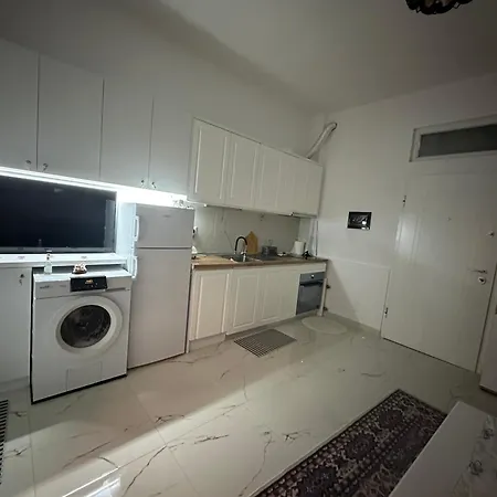 Ori-apartament Albania * Голем