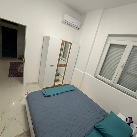 Ori-apartament Albania * Голем