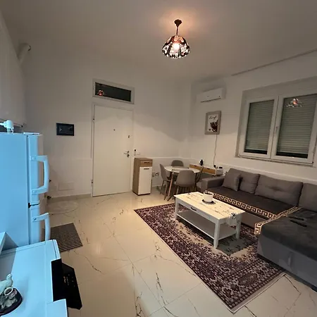 Ori-apartament Albania Apartmán *