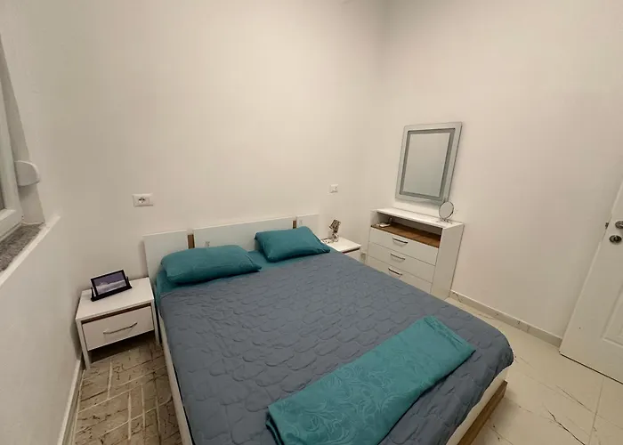 Ori-apartament Albania Apartmán Golem (Tirana)